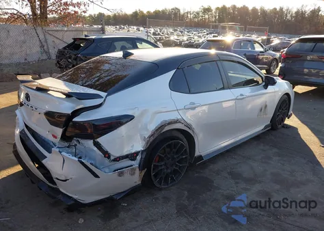2022 Toyota Camry Trd z USA, uszkodzony, nr VIN 4T1KZ1AK4NU071623